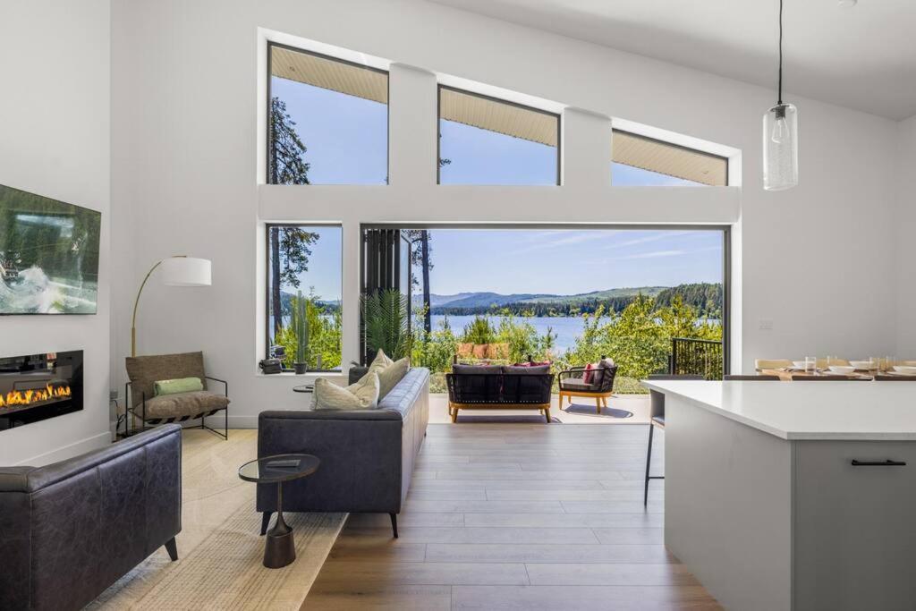 Kelly'S Sunset Lake Retreat Shawnigan Lake Ngoại thất bức ảnh