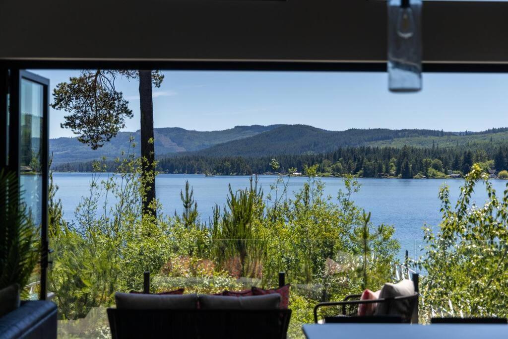 Kelly'S Sunset Lake Retreat Shawnigan Lake Ngoại thất bức ảnh