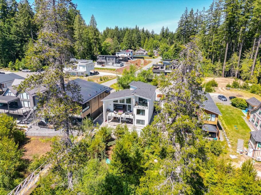 Kelly'S Sunset Lake Retreat Shawnigan Lake Ngoại thất bức ảnh